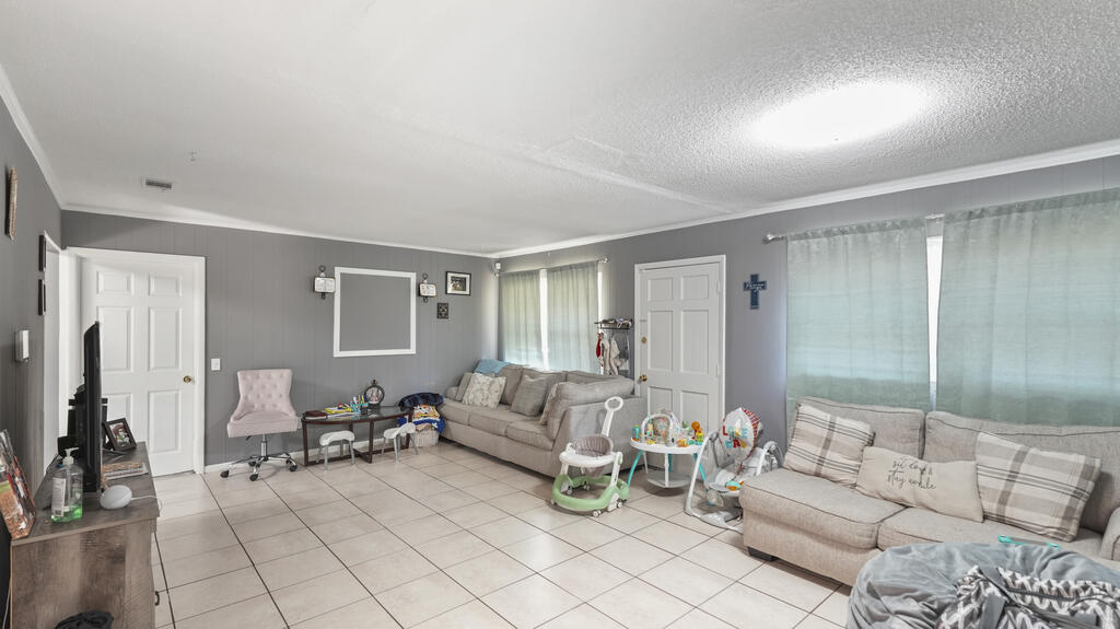 Residential in Jesup 4