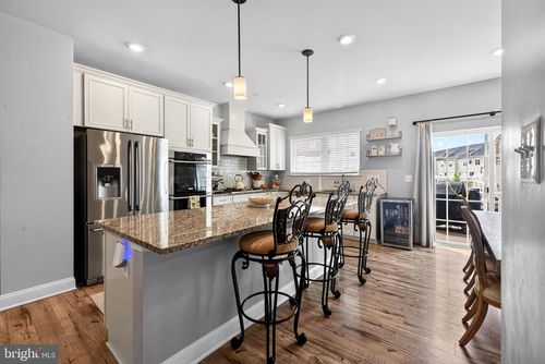 7564 Warburg Way, HANOVER, MD, 21076-2398 | Card Image