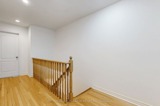 132 John St, House attached with 3 bedrooms, 4 bathrooms and null parking in Oakville ON | Image 18