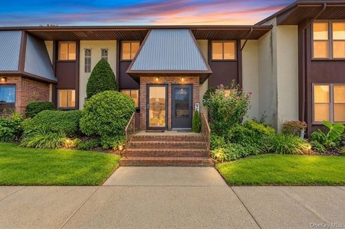 4-4 Balsam Court, Brookhaven, NY, 11784 | Card Image