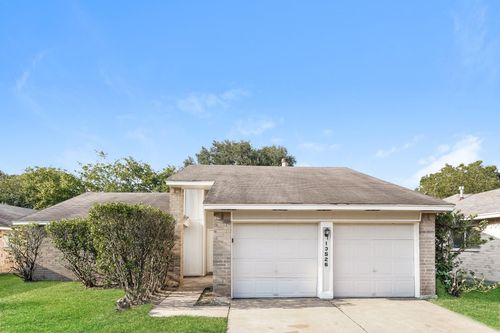 13526 Hampton Falls Dr, Houston, TX, 77041-5823 | Card Image
