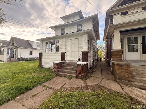 2020 Forest Ave, Niagara Falls, NY, 14301-1328 | Card Image