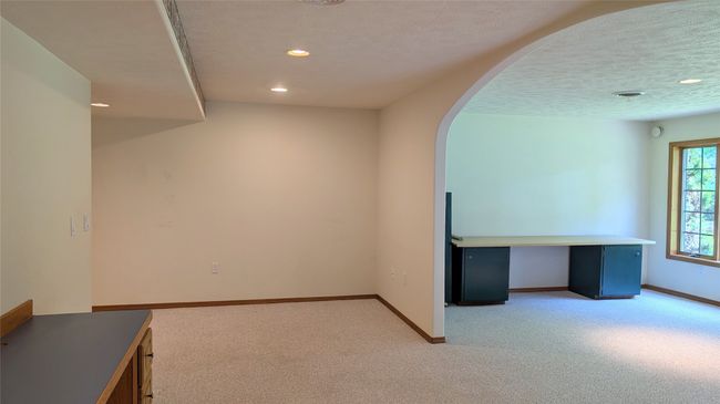 Downstairs Office Nook - Living Room | Image 52