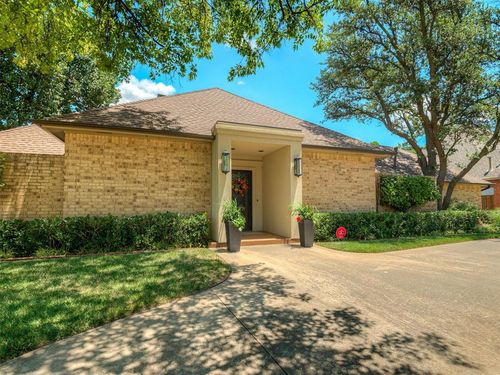 11716 Twisted Oak Road, Oklahoma City, OK, 73120 | Card Image