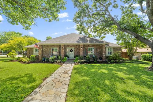 2700 Oak Trail Ct, Dwg, TX, 76016-6005 | Card Image