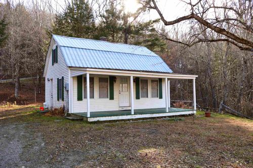 29 Markham Ln, Weston, VT, 05161-4602 | Card Image
