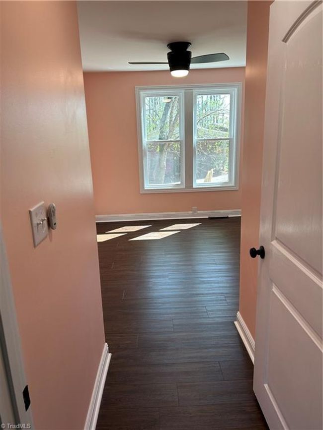 2nd bedroom | Image 15
