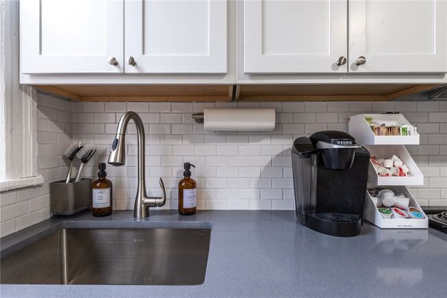 5728 Alder Way, Townhouse with 2 bedrooms, 1 bathrooms and 1 parking in Shadyside PA | Image 10