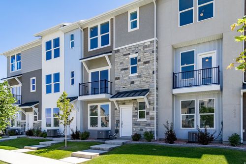1056 S 2740 E, Spanish Fork, UT, 84660-6334 | Card Image