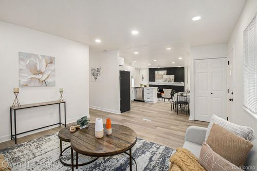 34836 Michelle Dr, Romulus, MI, 48174-3436 | Card Image