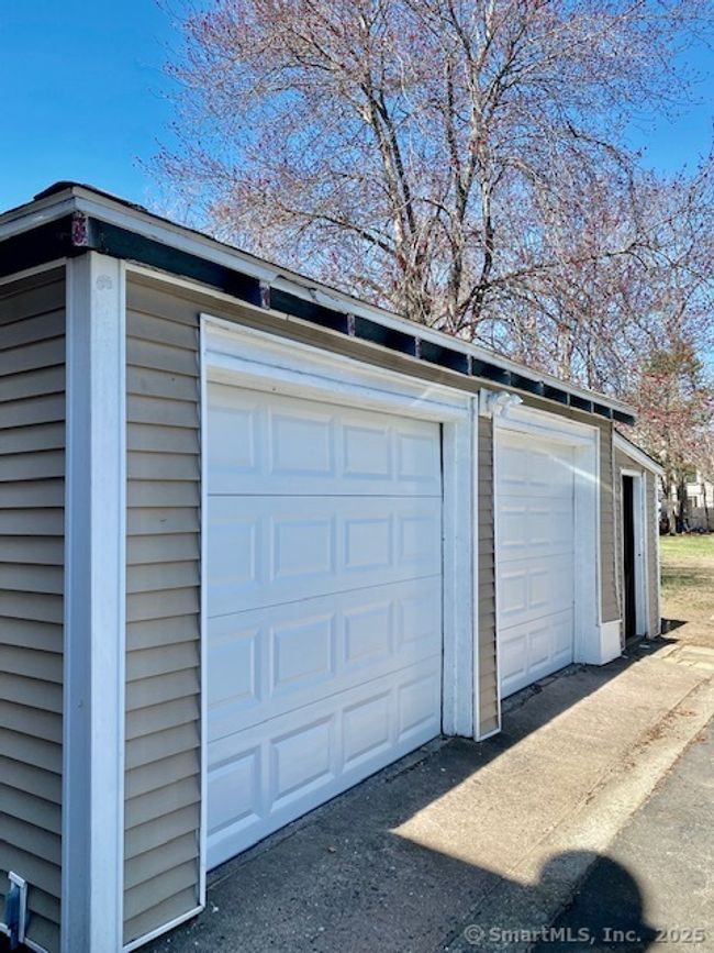 854 Burnside Ave, House other with 4 bedrooms, 2 bathrooms and 4 parking in East Hartford CT | Image 31