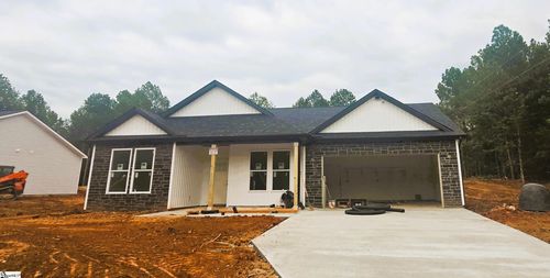 325 Gwinn Mill Rd, Pauline, SC, 29374-2817 | Card Image