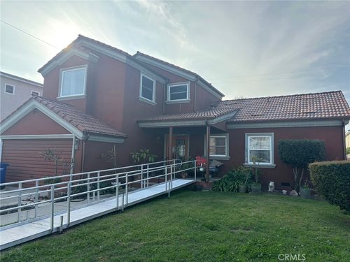 4219 Sebren Ave, Lakewood, CA, 90713-3037 | Card Image