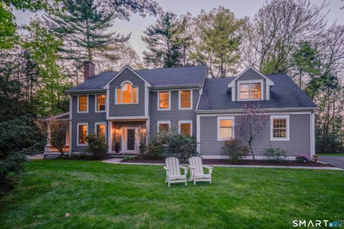 7 Woodleigh Pl, Weatogue, CT, 06089-9504 | Card Image