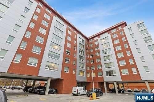 1475 Palisade Ave, Teaneck, NJ, 07666-3646 | Card Image