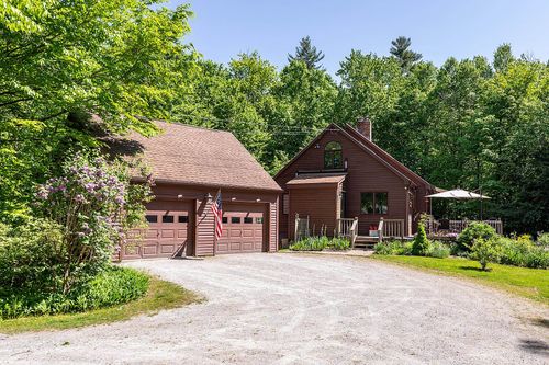 2128 North Rd, Sunderland, VT, 05250-9786 | Card Image