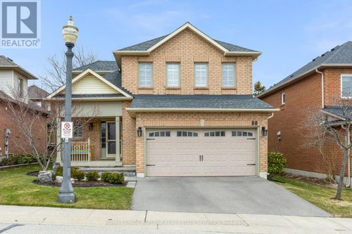 88-1150 Skyview Dr, Burlington, ON, L7P4X5 | Card Image