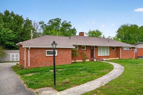 407 Sunset Dr, Mcminnville, TN, 37110-1839 | Card Image