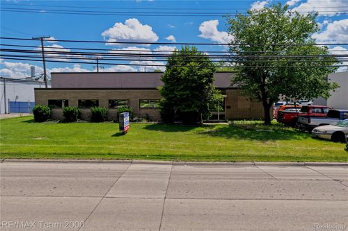 25215 Glendale, Redford, MI, 48239-2647 | Card Image