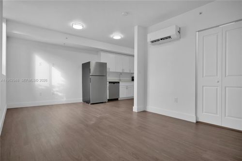 303-1620 Nw 18th St, Miami, FL, 33125-2433 | Card Image