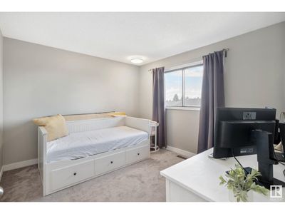 9110 168 Ave Nw, Home with 3 bedrooms, 2 bathrooms and 2 parking in Edmonton AB | Image 3