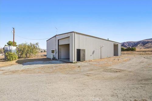 485 S 8th St, Shandon, CA, 93461-9643 | Card Image