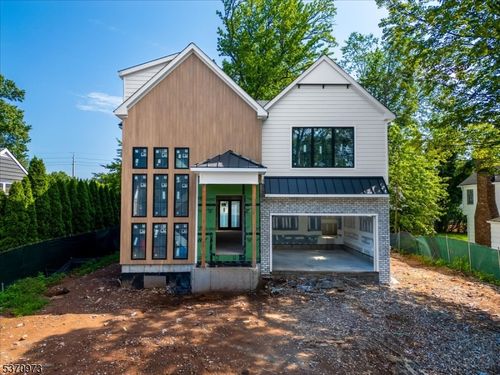 125 Tudor Oval, Westfield, NJ, 07090-2244 | Card Image