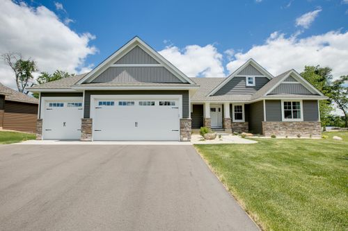 26433 Hunter Ave, Wyoming, MN, 55092 | Card Image