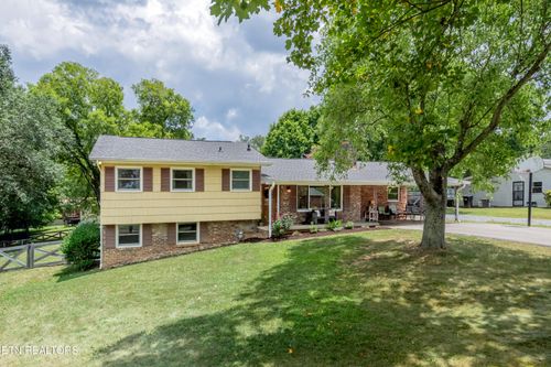 6616 Candy Ln, Knoxville, TN, 37920-6535 | Card Image