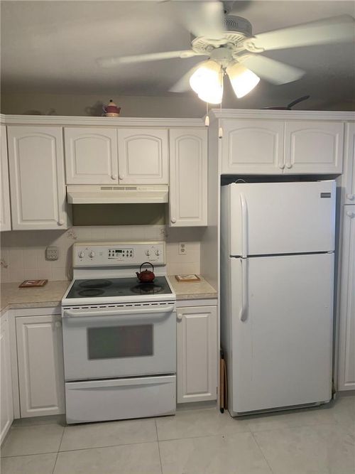 l4-2305 Lucaya Ln, Coconut Creek, FL, 33066-1112 | Card Image