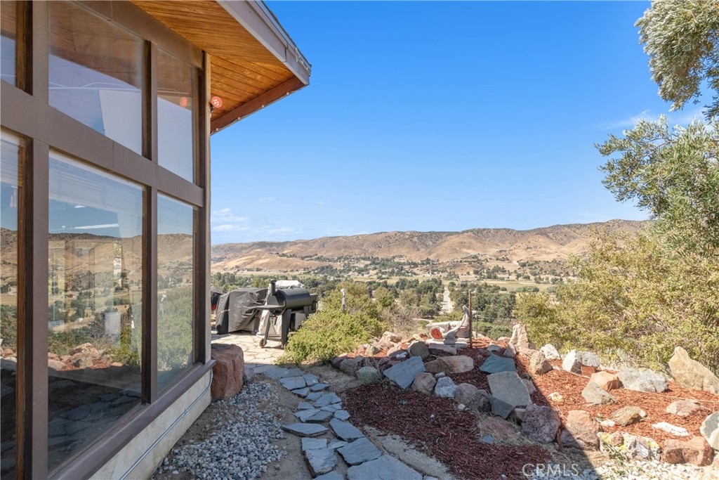 Residential in Leona Valley 4
