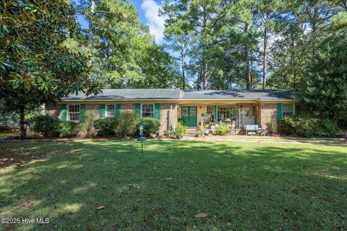 110 N East Ave, Teachey, NC, 28464 | Card Image