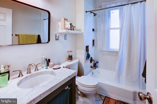 APT-3 - 3020 R St Nw, Condo with 2 bedrooms, 1 bathrooms and null parking in WASHINGTON DC | Image 25