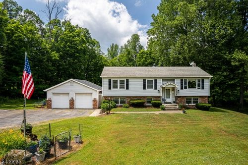 15 Hoagland Rd, Blairstown, NJ, 07825-9754 | Card Image