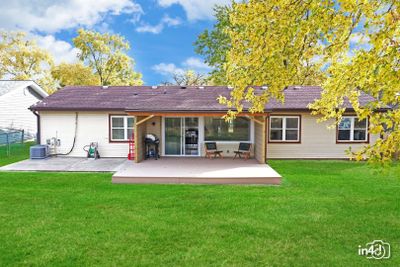 5308 Cinema Drive W, House other with 3 bedrooms, 1 bathrooms and 2 parking in Hanover Park IL | Image 2