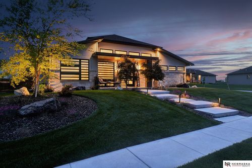 9619 Toma Rd, Lincoln, NE, 68526-6142 | Card Image