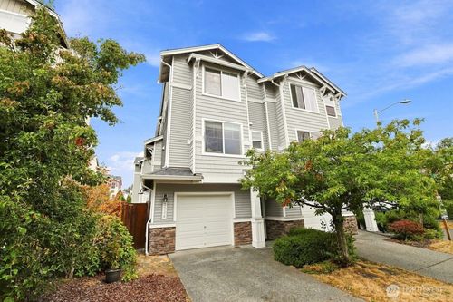 a-333 127th St Se, Everett, WA, 98208-6442 | Card Image
