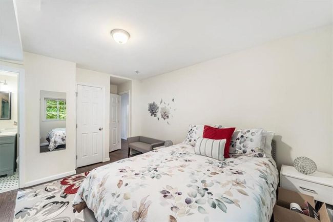Primary Bedroom Ensuite | Image 16