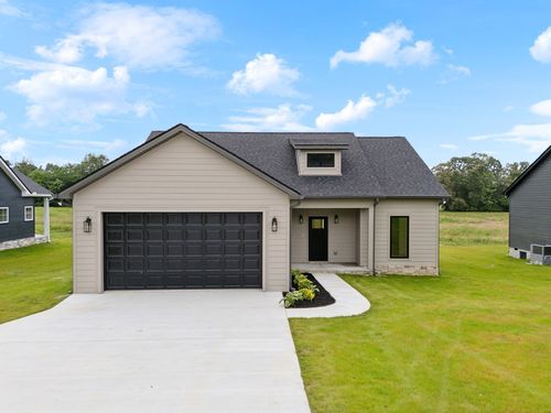 815 Oconnor St, Smithville, TN, 37166-2202 | Card Image