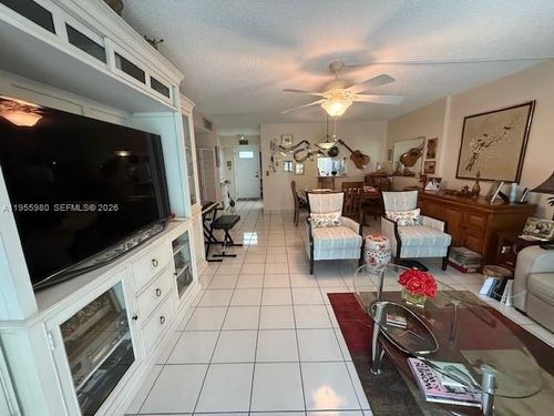 apt-102-414 Se 10th St, Dania Beach, FL, 33004-4545 | Card Image