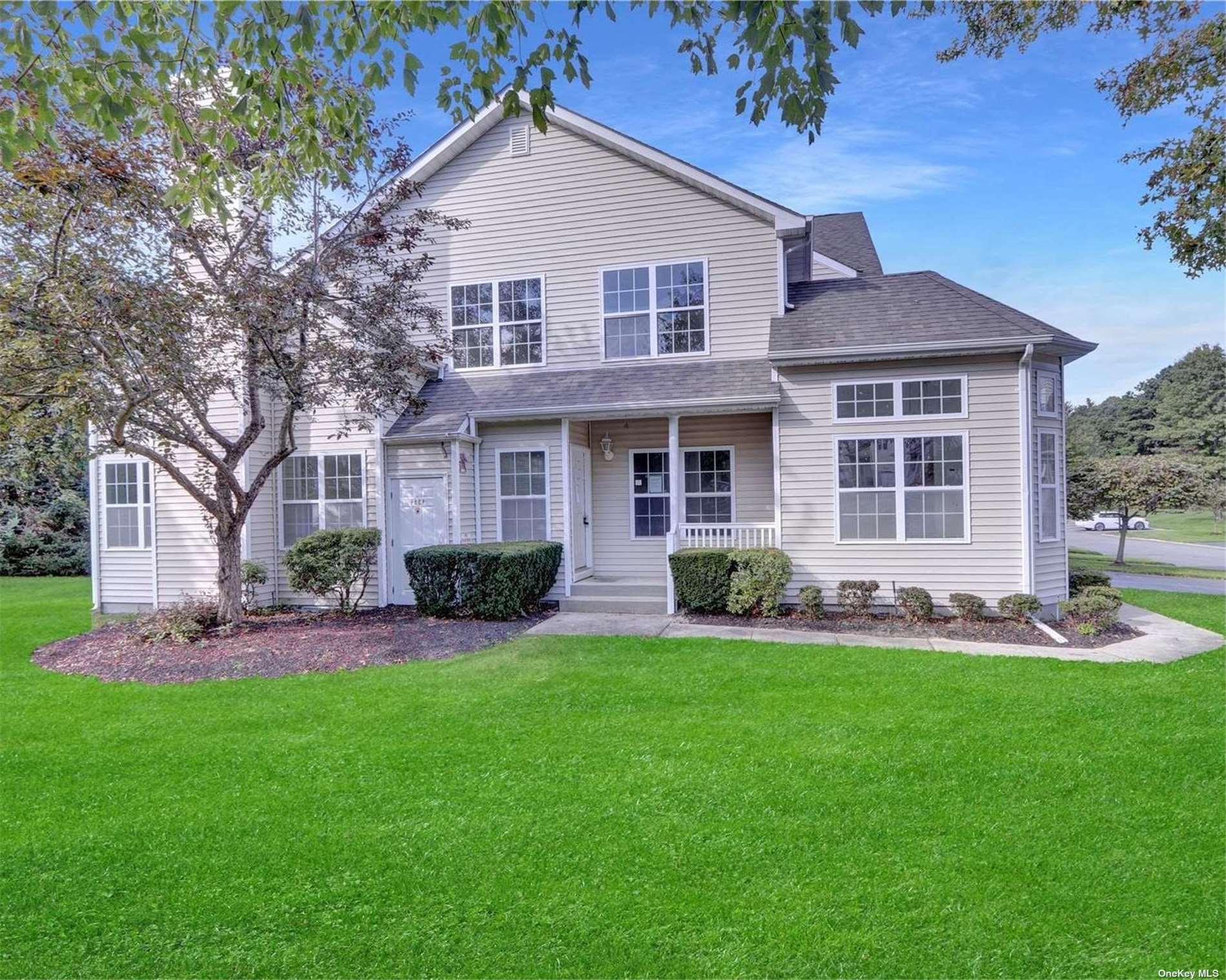 Kettles Ln, Medford, NY 11763