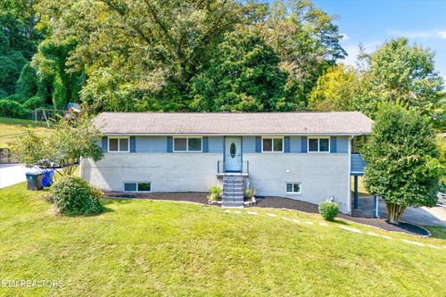 417 Bridge View Rd, Knoxville, TN, 37914-4317 | Card Image
