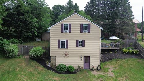 11 Mill St, Spencer, MA, 01562-2105 | Card Image