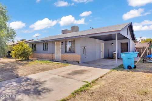 6516 W Cheery Lynn Rd, Phoenix, AZ, 85033-5226 | Card Image