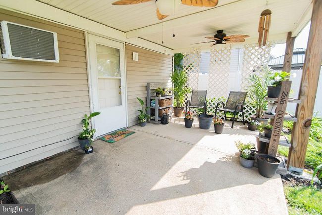 91 New School Ln, House other with 4 bedrooms, 2 bathrooms and null parking in LEVITTOWN PA | Image 5