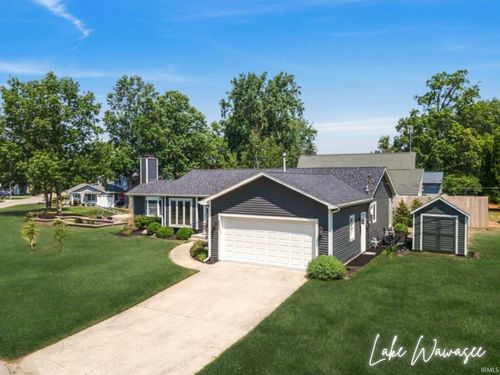 8006 E Cherokee Rd, Syracuse, IN, 46567-9735 | Card Image