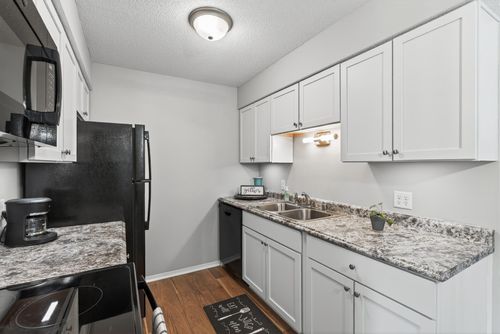 104-7412 W 22nd St, Saint Louis Park, MN, 55426-2648 | Card Image