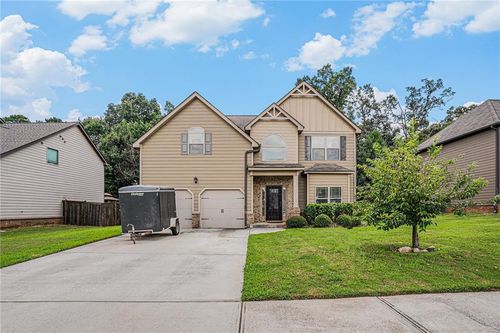 6870 Diamond Dr, Rex, GA, 30273-2495 | Card Image