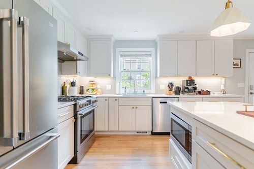 36-36 Palfrey St, Watertown, MA, 02472-3460 | Card Image