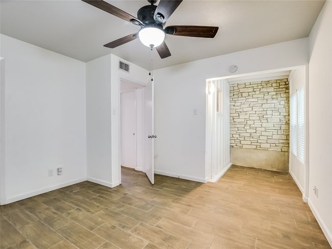 APT-112 - 2303 Side Dr, Condo with 1 bedrooms, 1 bathrooms and 1 parking in Austin TX | Image 10